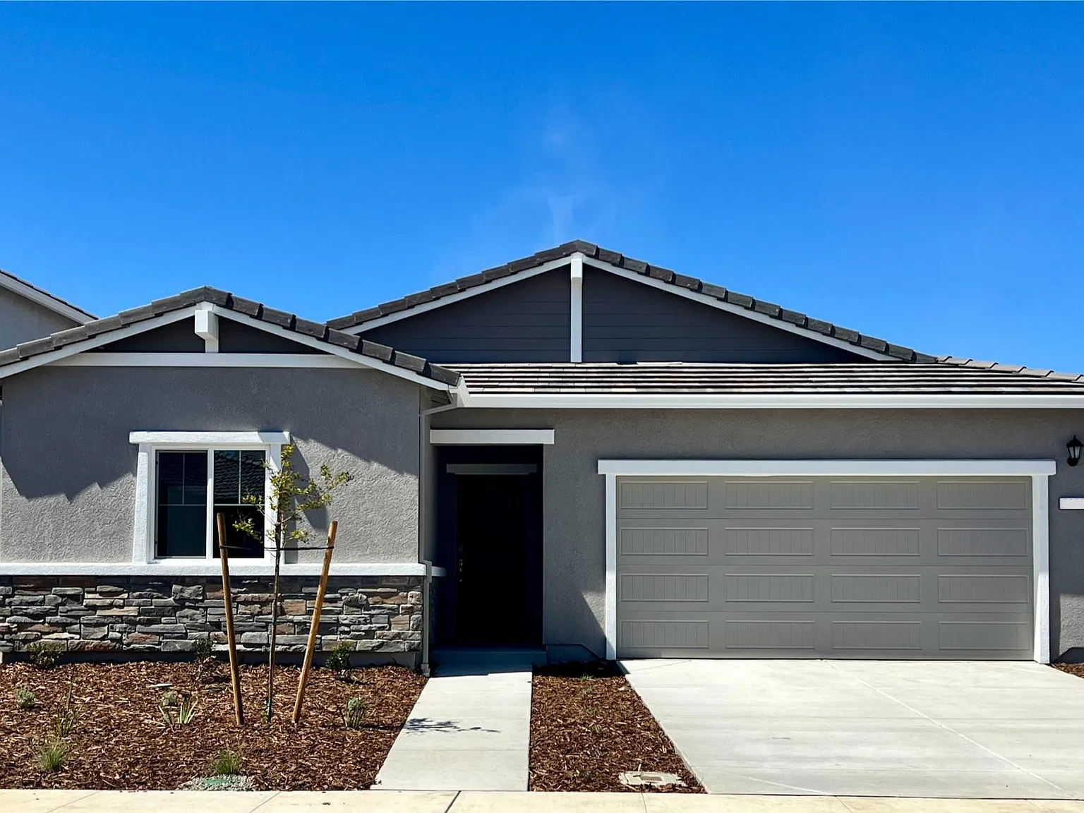 Stratham Way, Elk Grove — Photo 1