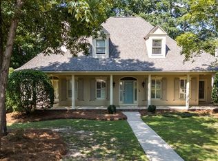 104 Lake Point Dr, Macon, GA 31210