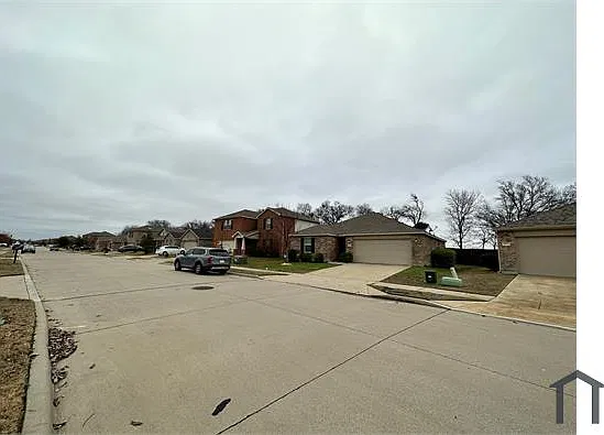 4 bed, 1800 sqft, $2,800 — Photo 3