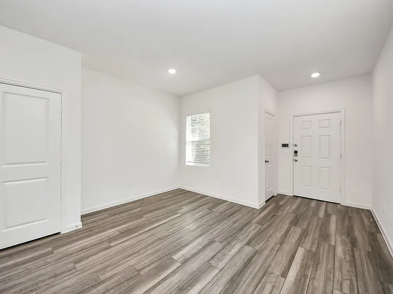 1907 Chiant Grove Ln — Photo 9