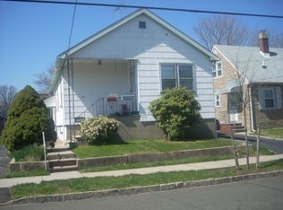 418 Willow Ave, Roselle Park, NJ 07204