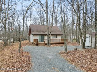 328 Brier Crest Rd, Blakeslee, PA 18610