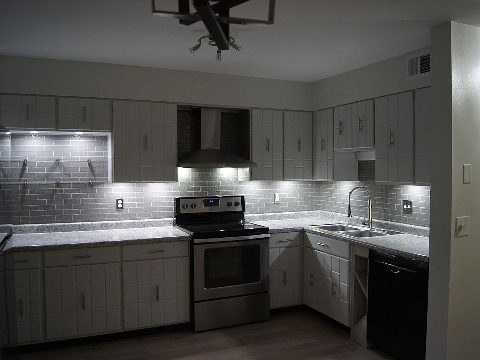 1st image of 424 N Clay Ave #C