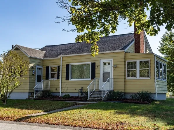 25 Lilac Ave, Somerset, MA 02726