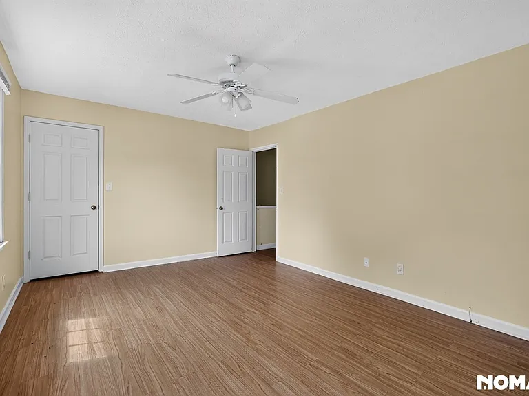 1028 Jeanette Ln — Photo 10