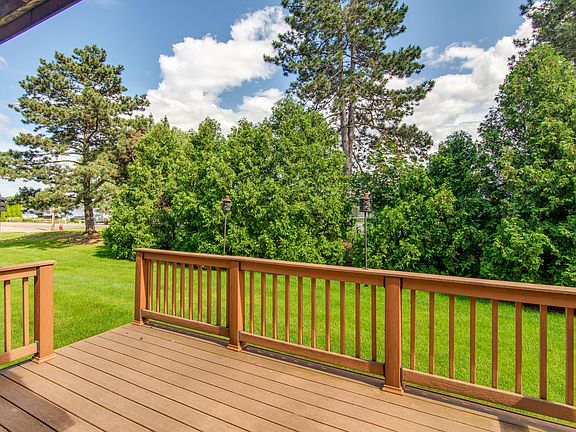 5th image of 211 Wind Way Dr