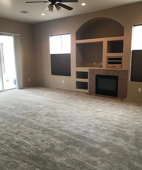 437 S Valle Escondido — Photo 3