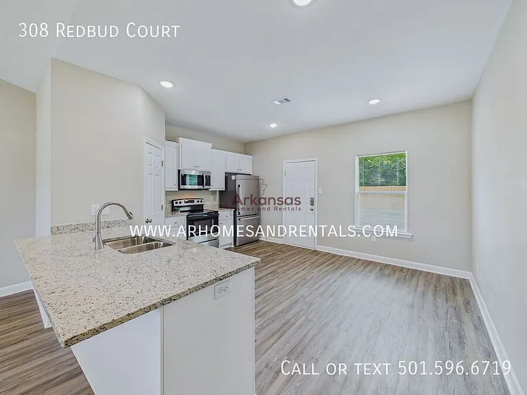 308 Redbud Ct — Photo 4