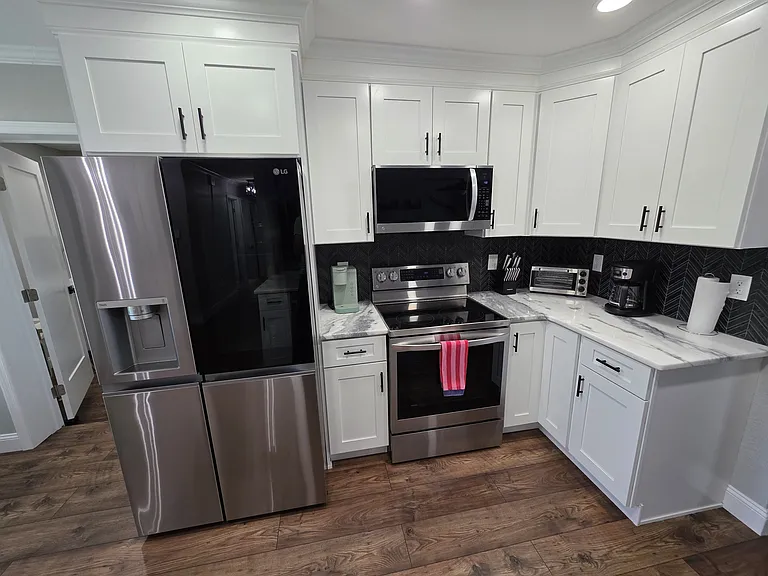 2022 Leisure Dr — Photo 11