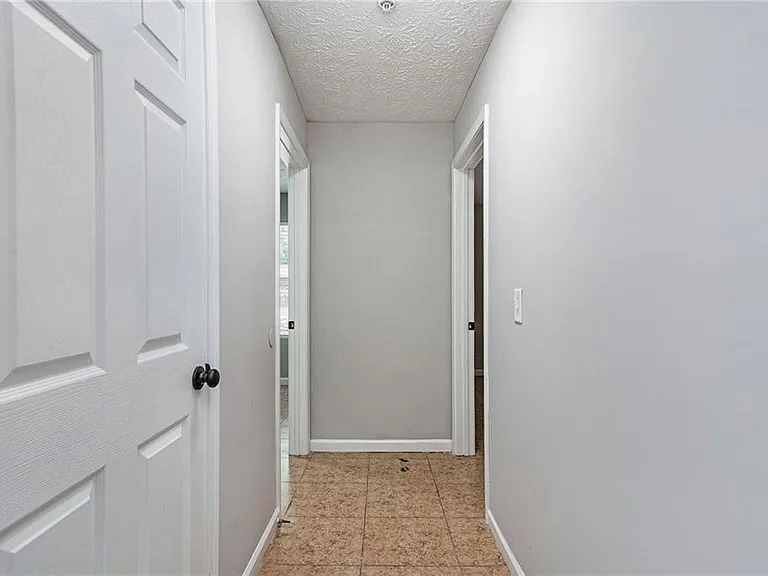 2102 Par Three Way — Photo 5