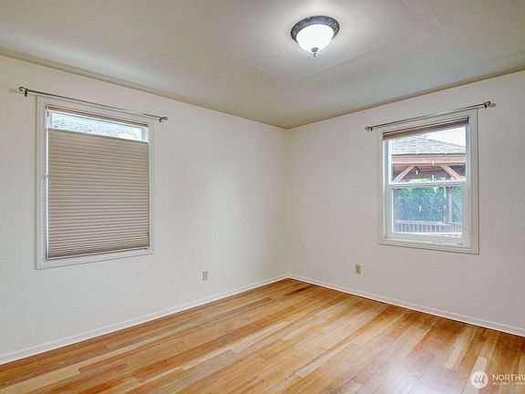 5th image of 1102 17th Street