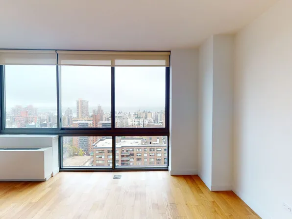808 Columbus Avenue image 1 of 9