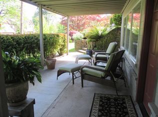 1638 Pine St, Lake Oswego, OR