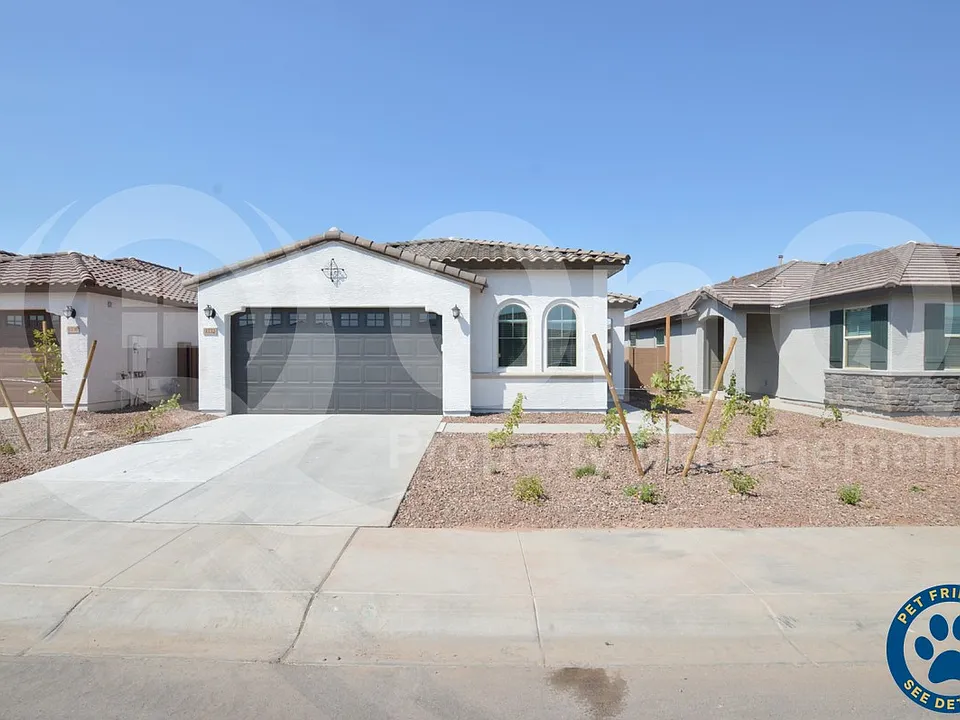 9332 W Glenrosa Ave