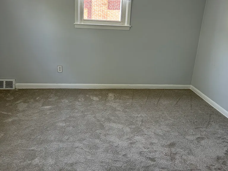 15 E Avon Rd — Photo 9