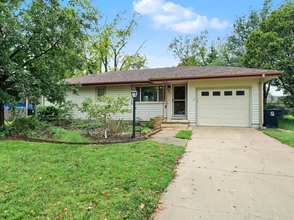 2424 Drake Pl, Salina, KS 67401