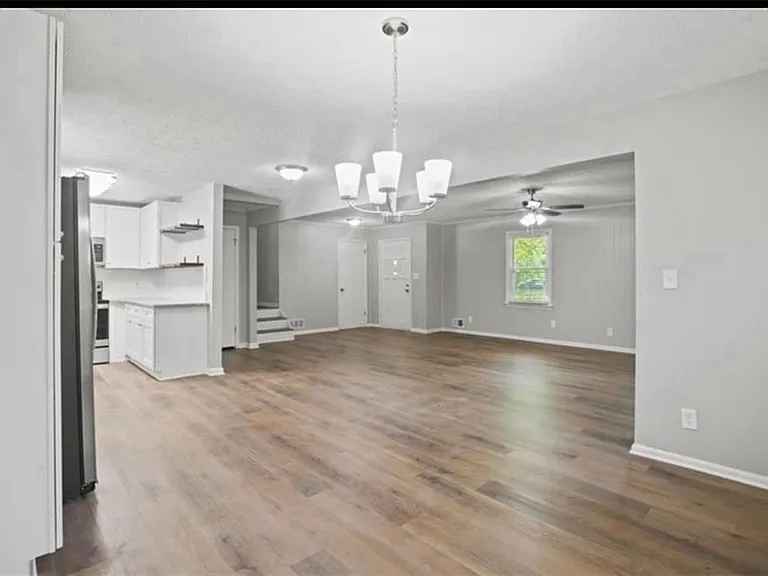 703 Navaho Ct — Photo 8