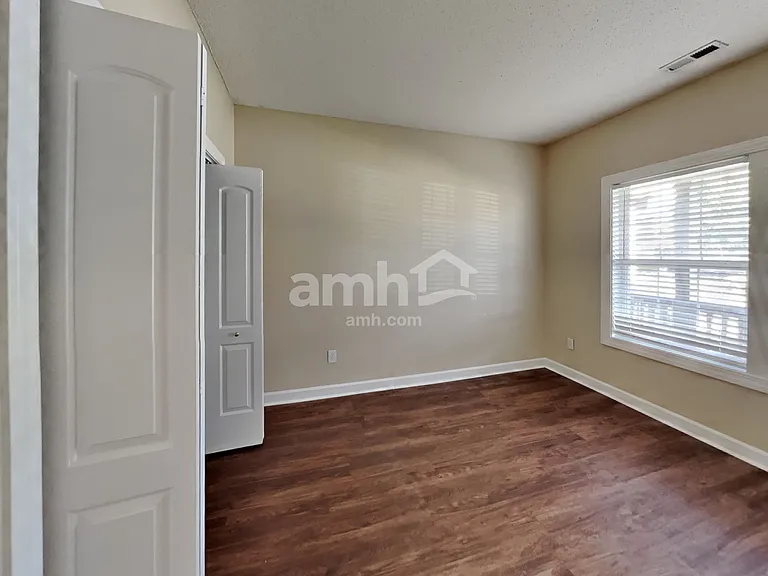9675 Lomax Dr — Photo 15