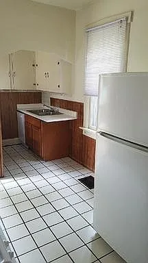 3 bedroom 1 bath single family home in northwest campus. — Photo 4