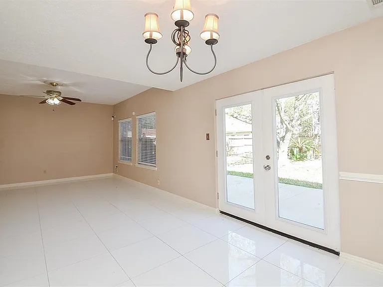 3702 Lauderwood Ln — Photo 7