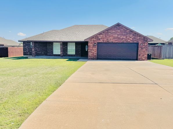 112 W Comanche Ave