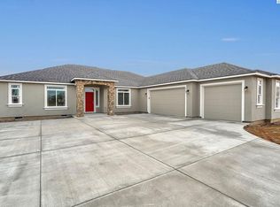 8903 Pleasant Dr, Prosser, WA 99350