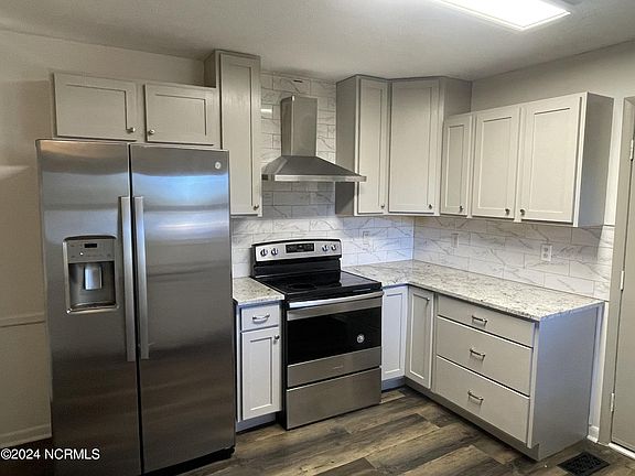 3rd image of 3332 Redfox Rd