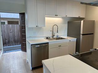 922 Main St APT 3, El Segundo, CA 90245