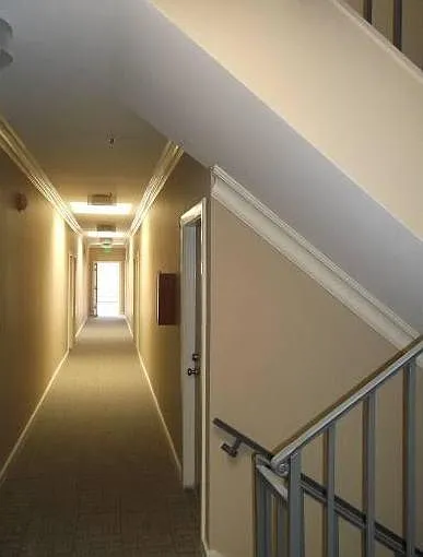 224 N Maryland Ave — Photo 3