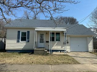 204 Chestnut St, Grayling, MI 49738