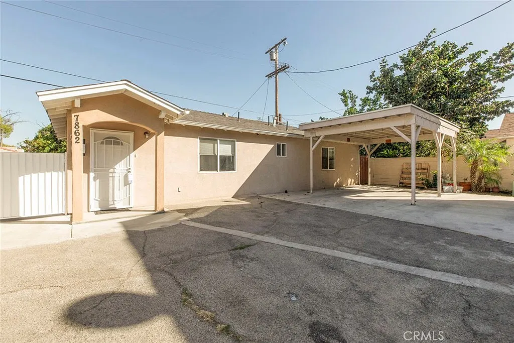 2 bed, 2.0 bath, 1100 sqft, $3,000 — Photo 1