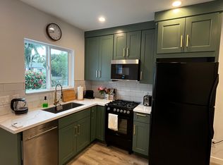 8045 Newcastle Ave, Reseda, CA 91335