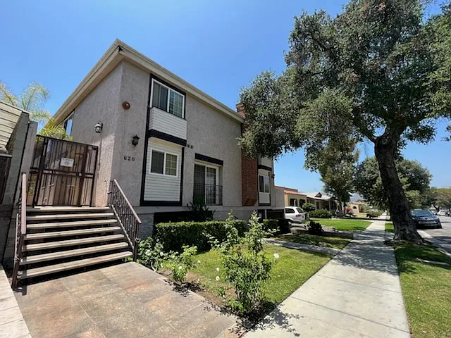 620 W Doran St #7 — Photo 3