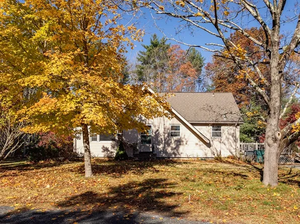 41 Marianne Dr, Bridgewater, MA 02324