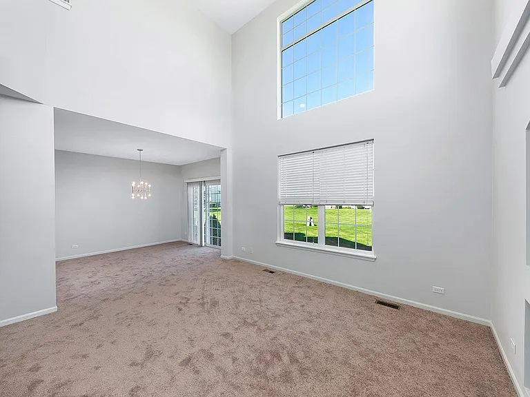 23844 McMullin Cir — Photo 4