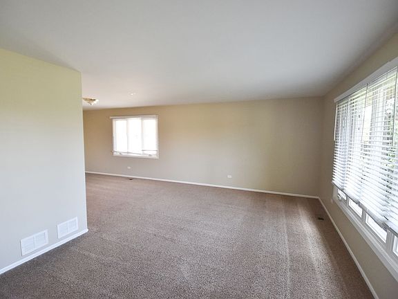 3rd image of 8042 157th St