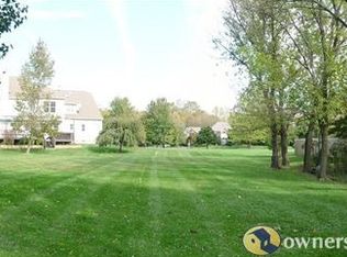 1 The Kings Path, Hopewell, NJ 08525