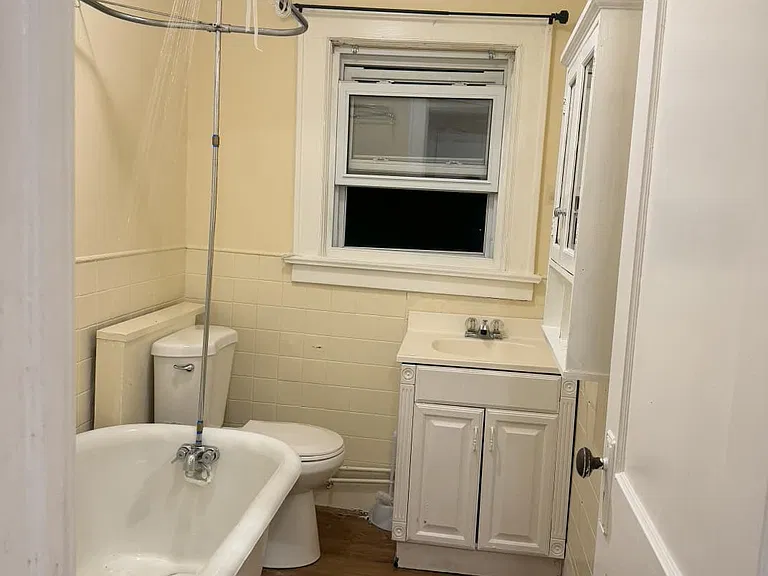 118-120 Isabella Ave #3 — Photo 6