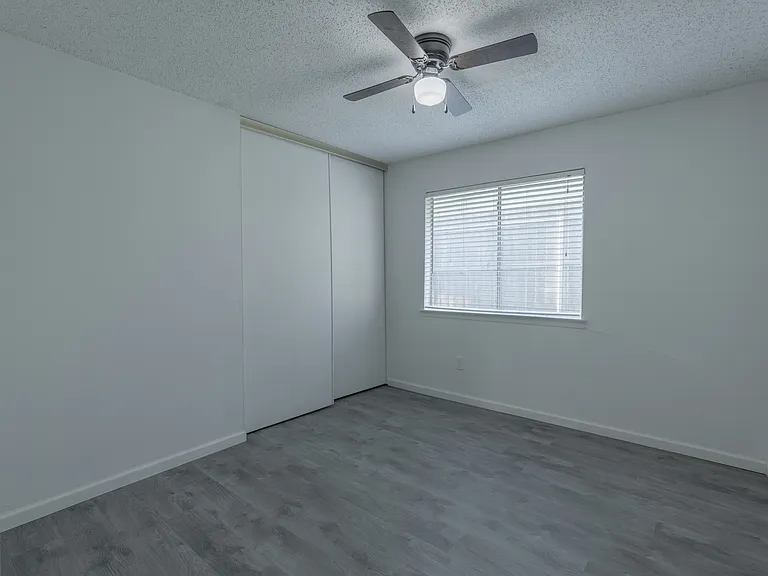 709 Arrowhead Cir — Photo 8