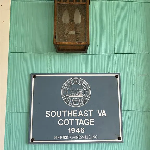 433 SE 7th St — Photo 10