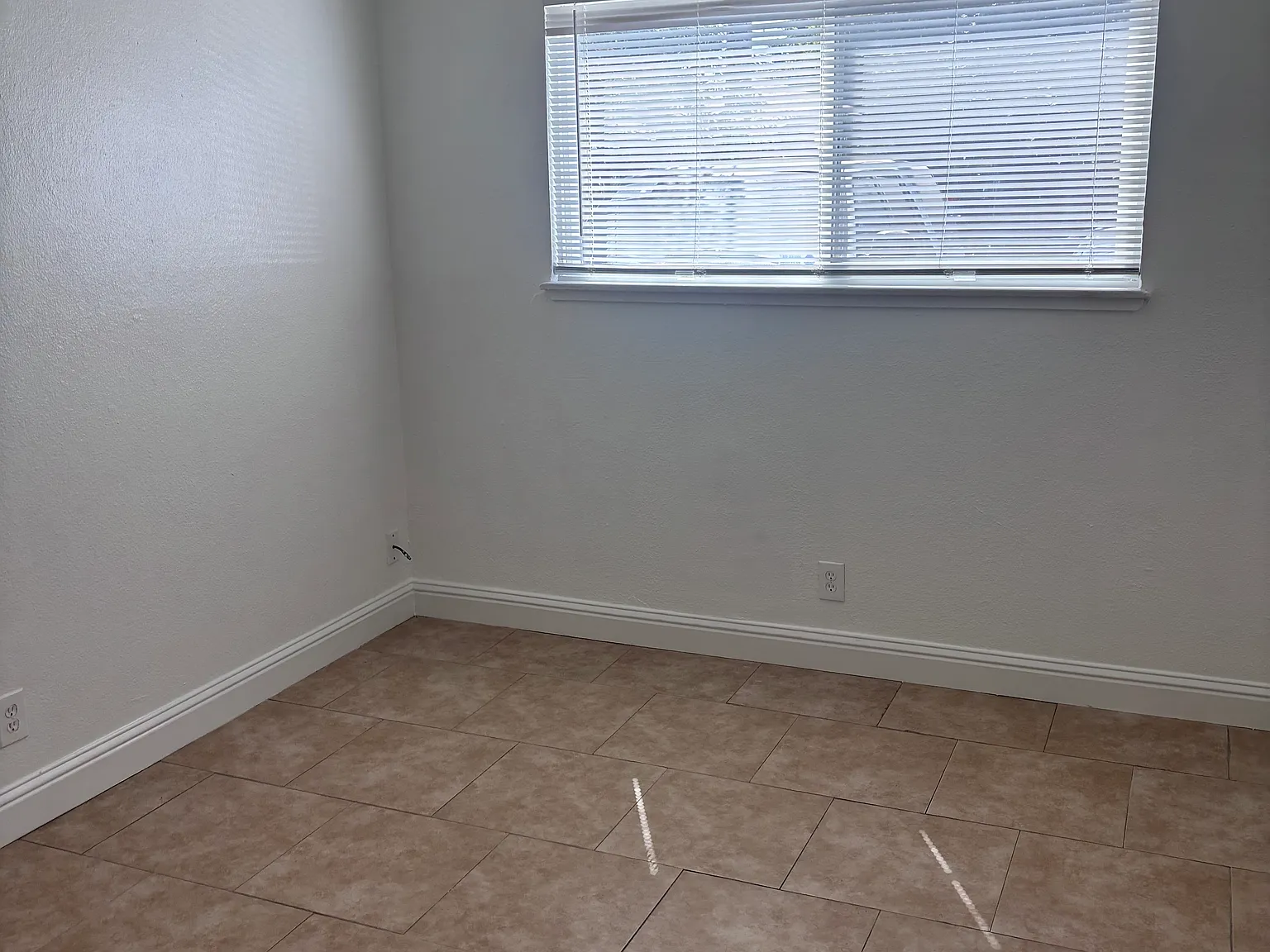 1 bed, 610 sqft, $1,200 — Photo 3