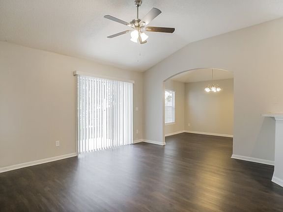 4th image of 2398 Creekfront Dr