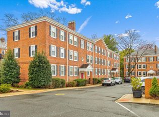 2920 S Buchanan St APT B2, Arlington, VA 22206