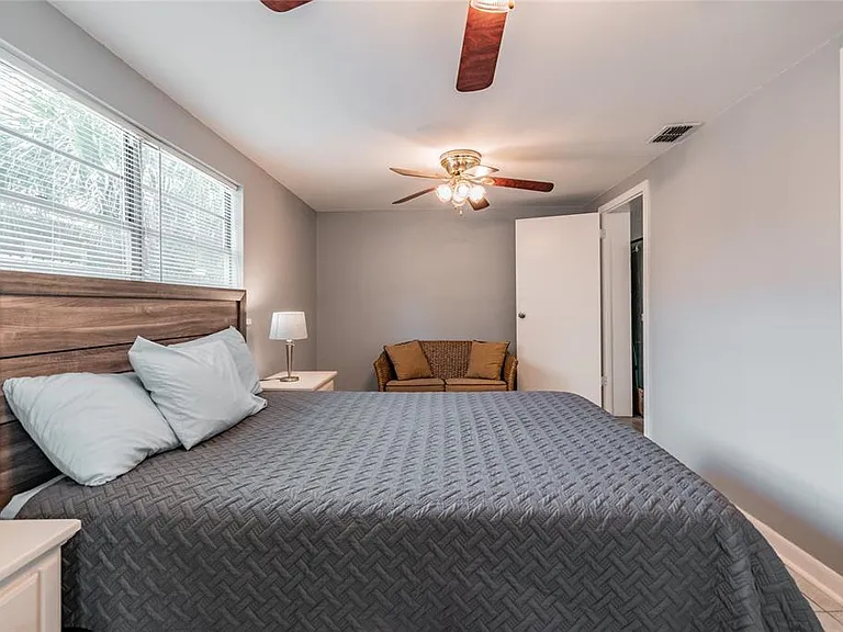 3611 W Anderson Ave — Photo 26