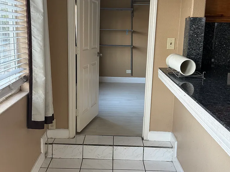 353 Dale Dr — Photo 6