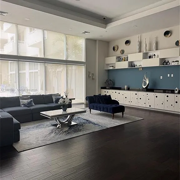 18800 NE 29th Ave #822 — Photo 36