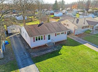 2261 Stewart Dr NW, Warren, OH