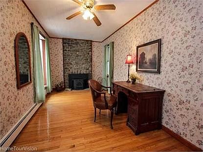1st image of 7 Chestnut St