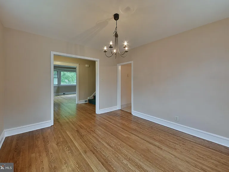 27 Bysher Ave — Photo 10
