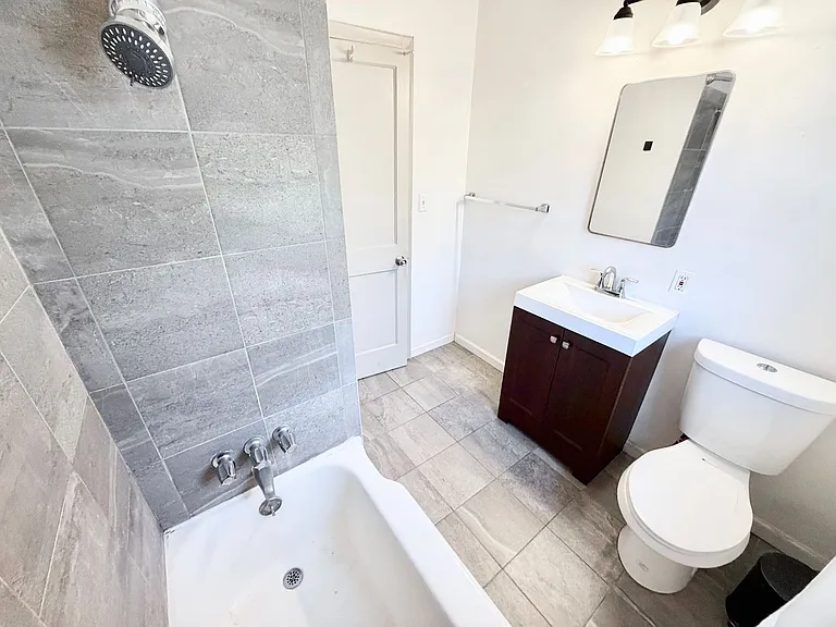 6100 Glen Alder St — Photo 34